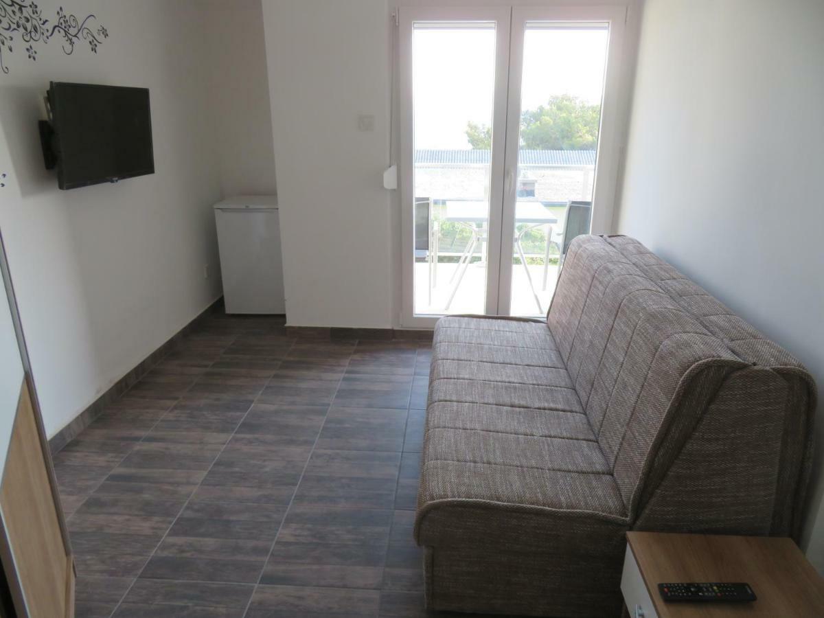 Vila Velvet Hotel Starigrad Paklenica Luaran gambar