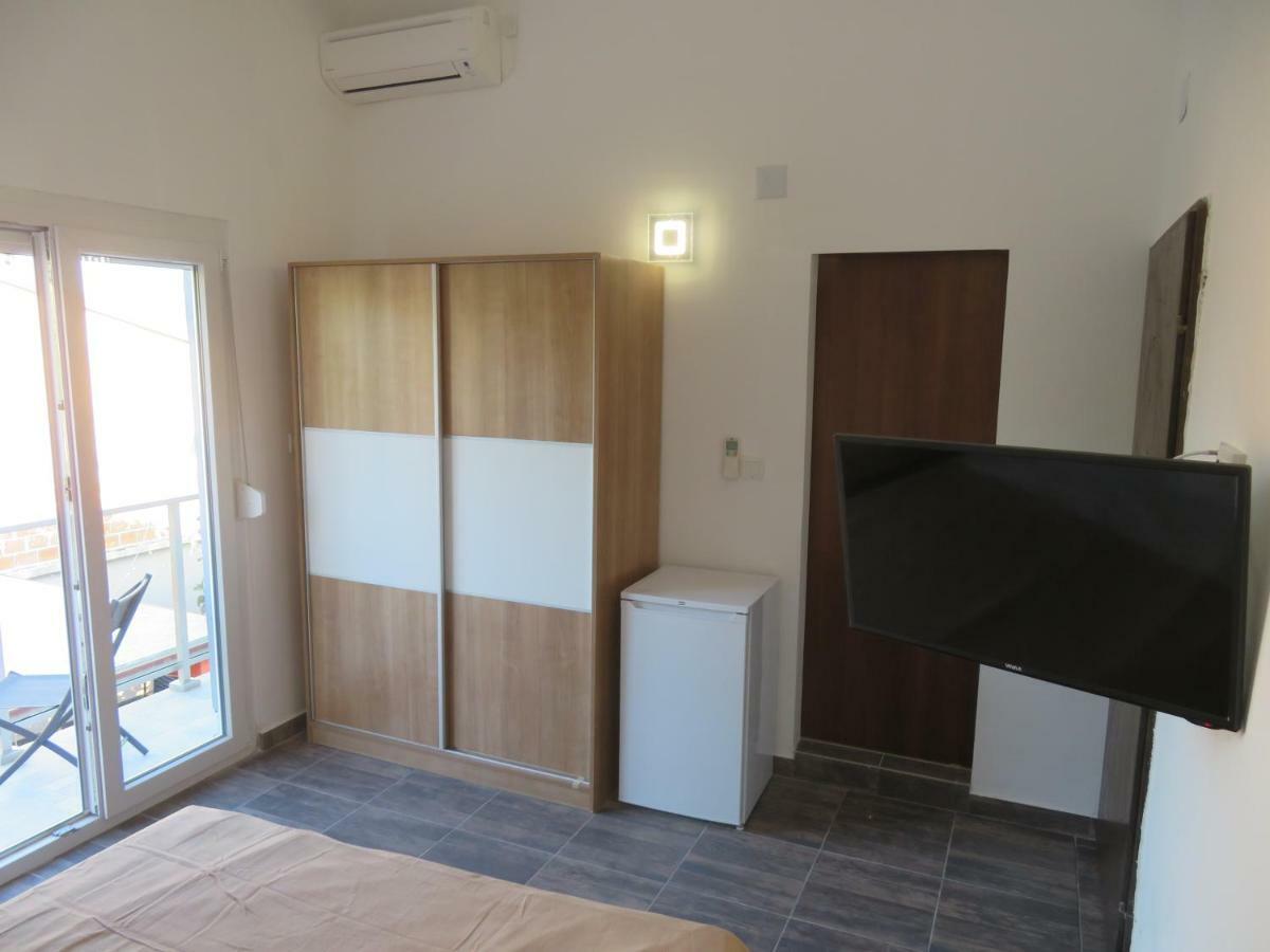 Vila Velvet Hotel Starigrad Paklenica Luaran gambar