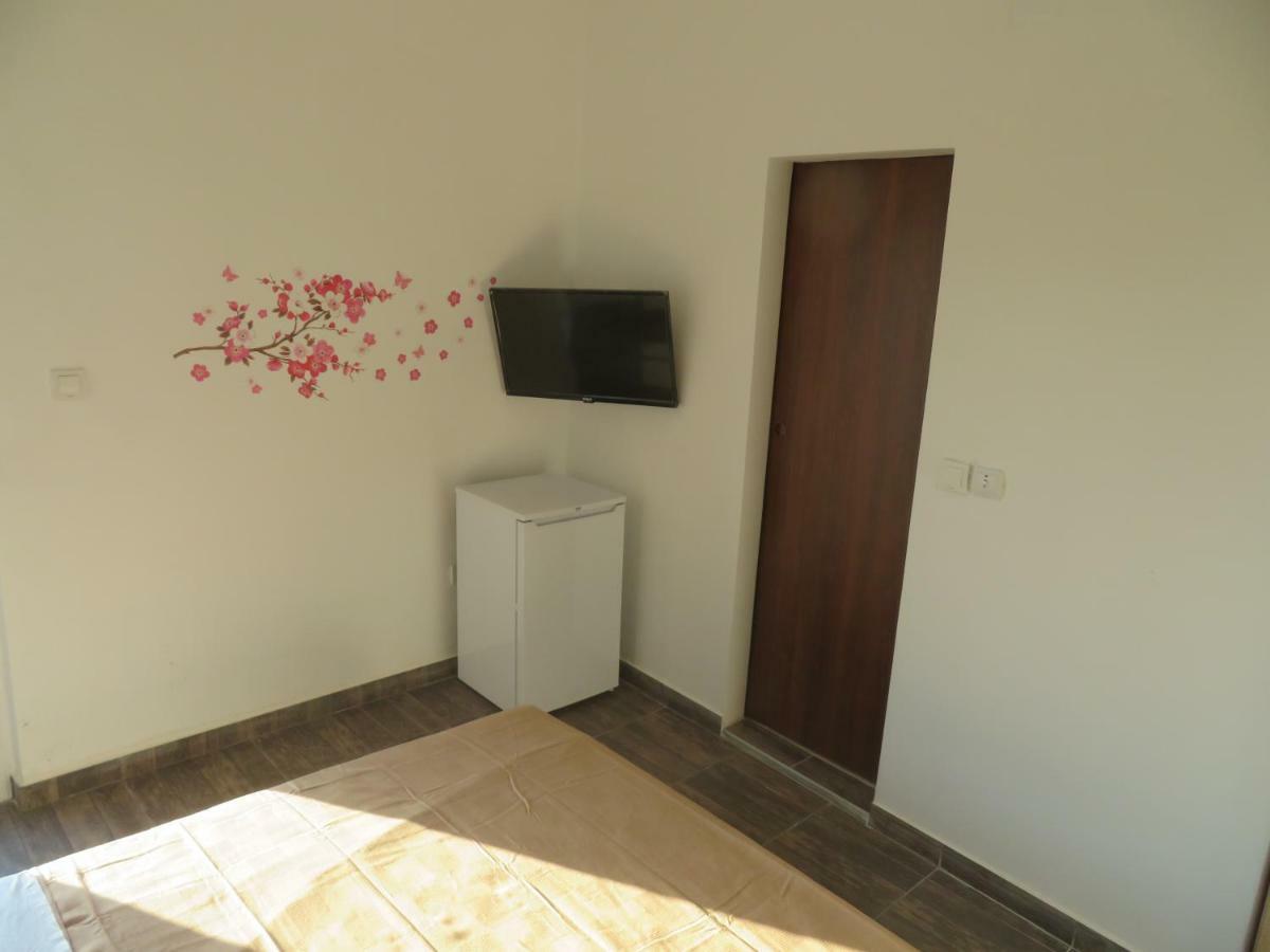 Vila Velvet Hotel Starigrad Paklenica Luaran gambar