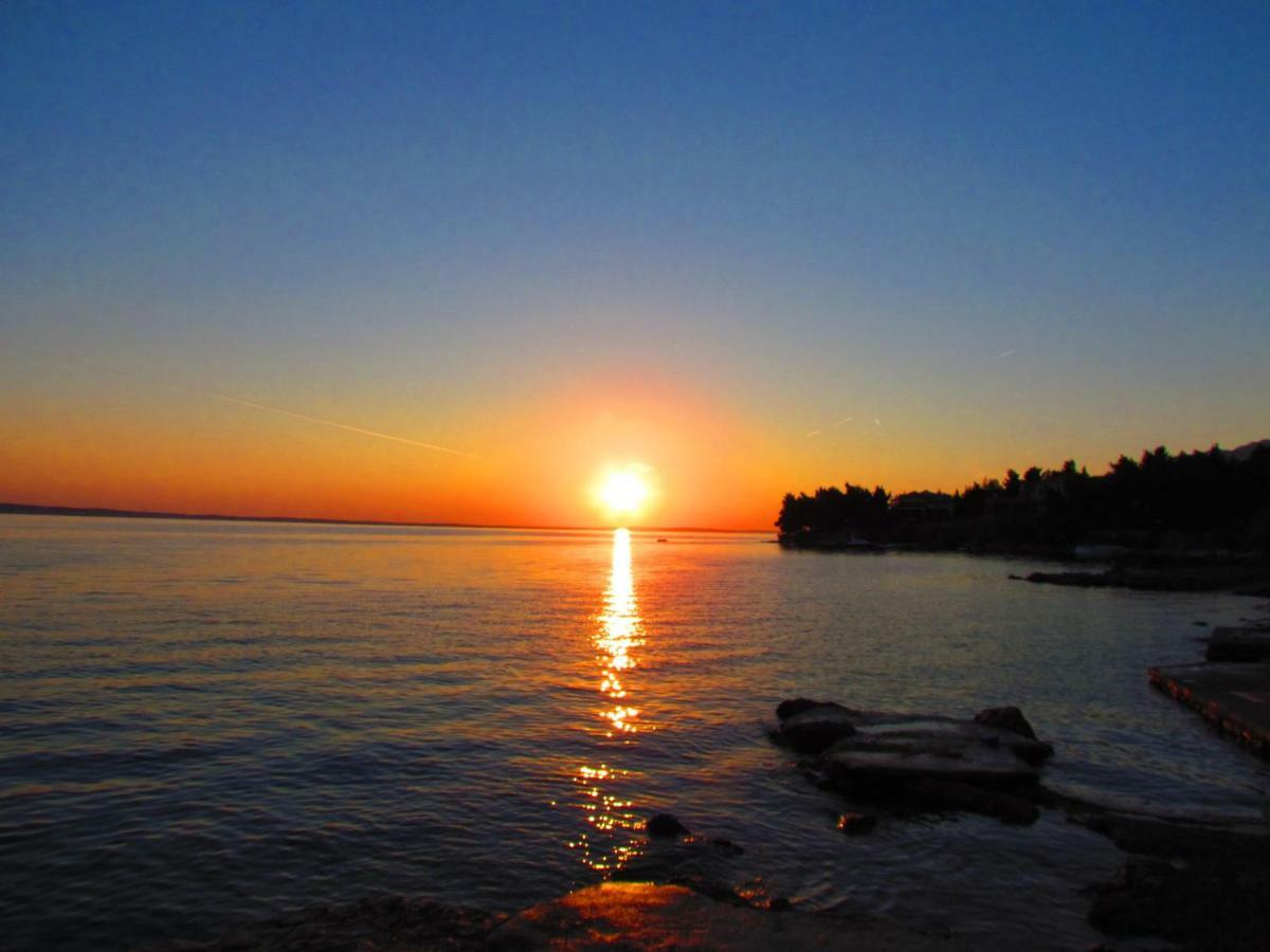 Vila Velvet Hotel Starigrad Paklenica Luaran gambar
