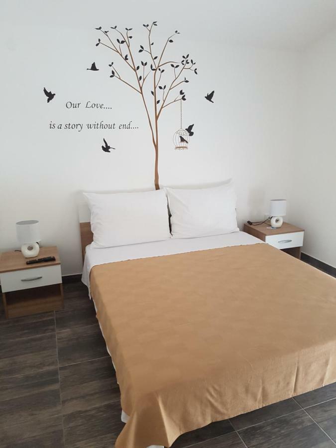 Vila Velvet Hotel Starigrad Paklenica Luaran gambar
